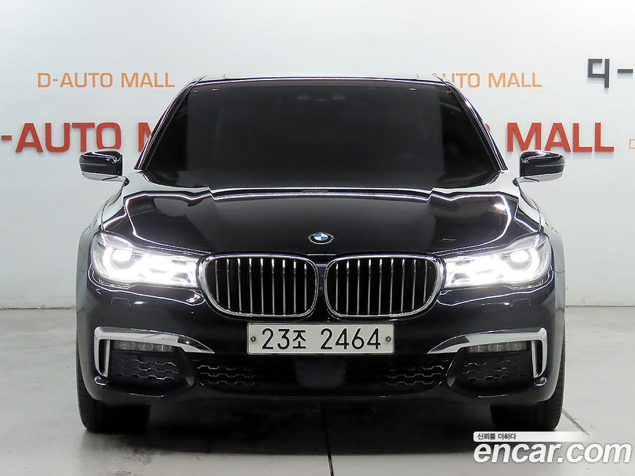 BMW 7-Series (G11) фото 3