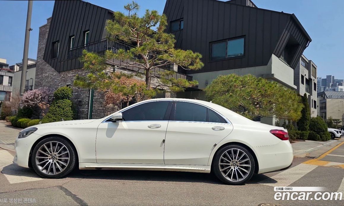 Mercedes-Benz S-Class W222 фото 3