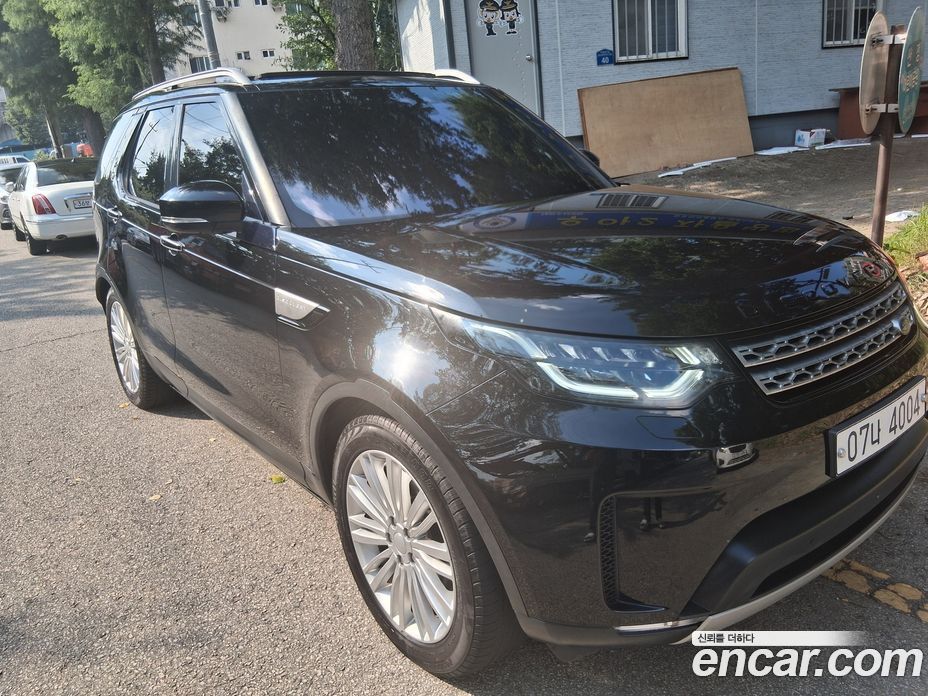 Land Rover Discovery 5 фото 2