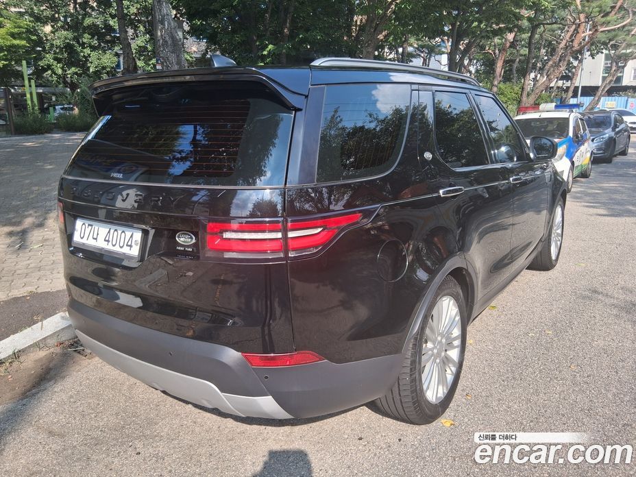 Land Rover Discovery 5 фото 3