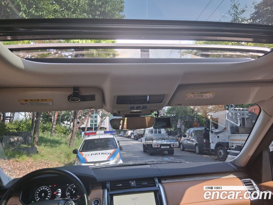 Land Rover Discovery 5 фото 11