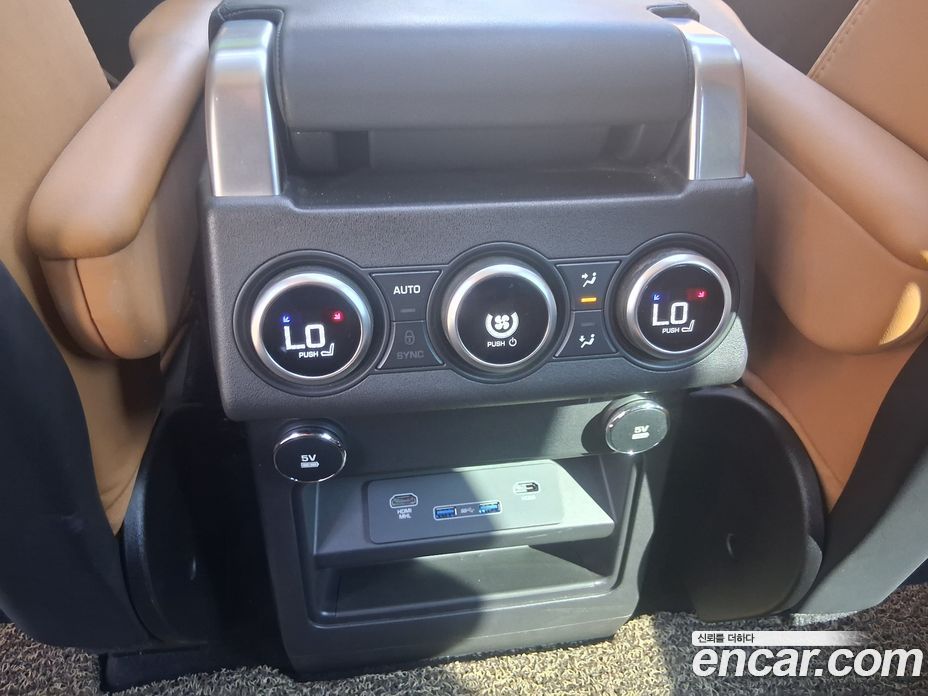Land Rover Discovery 5 фото 13