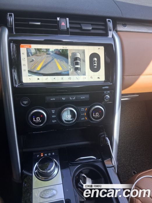Land Rover Discovery 5 фото 16