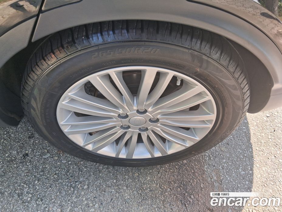 Land Rover Discovery 5 фото 19