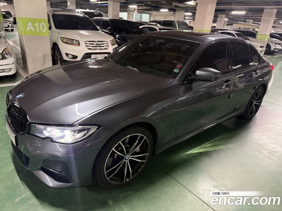 BMW 3-Series (G20) фото 3