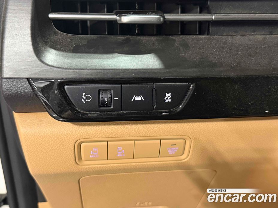 Kia Carnival 4th Gen фото 8