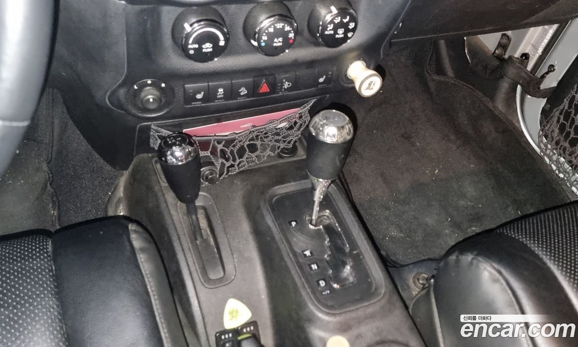 Jeep Wrangler (JK) фото 7