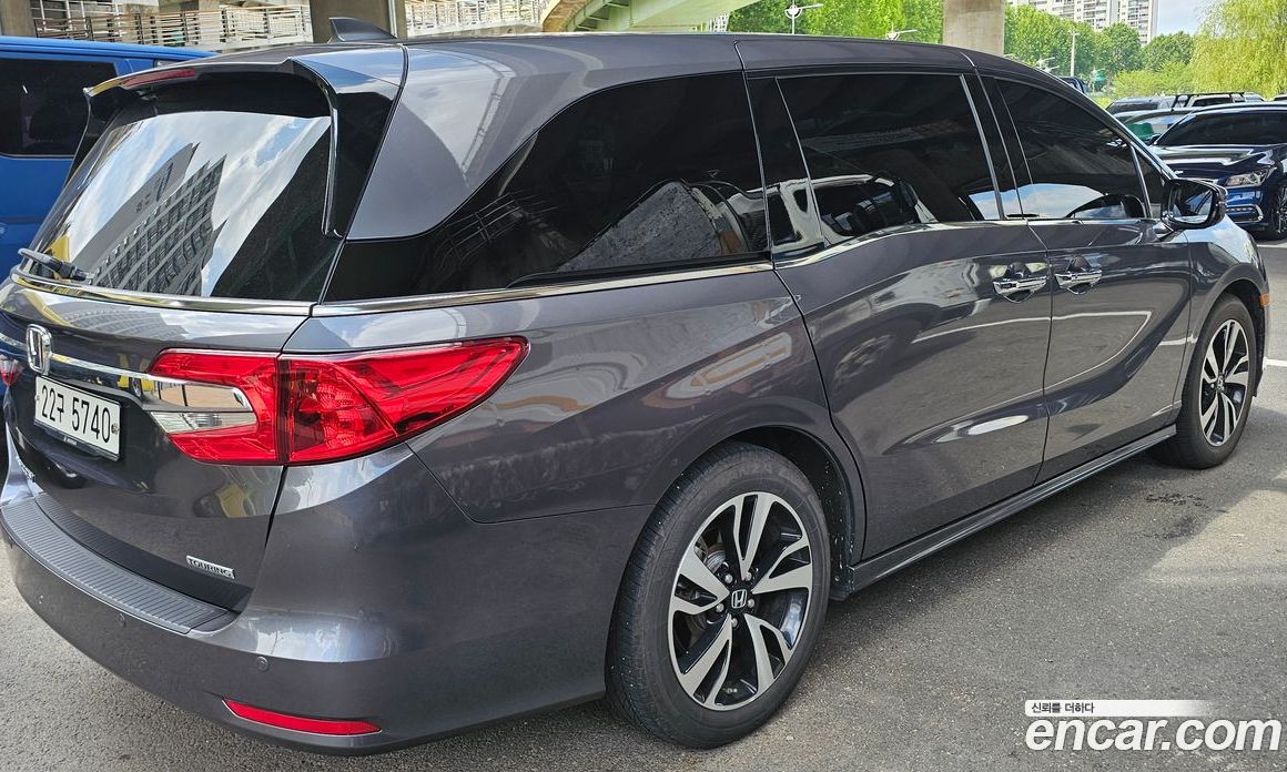 Honda Odyssey фото 2