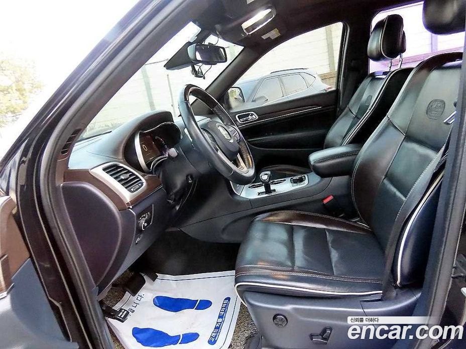 Jeep Grand Cherokee (WK) фото 5