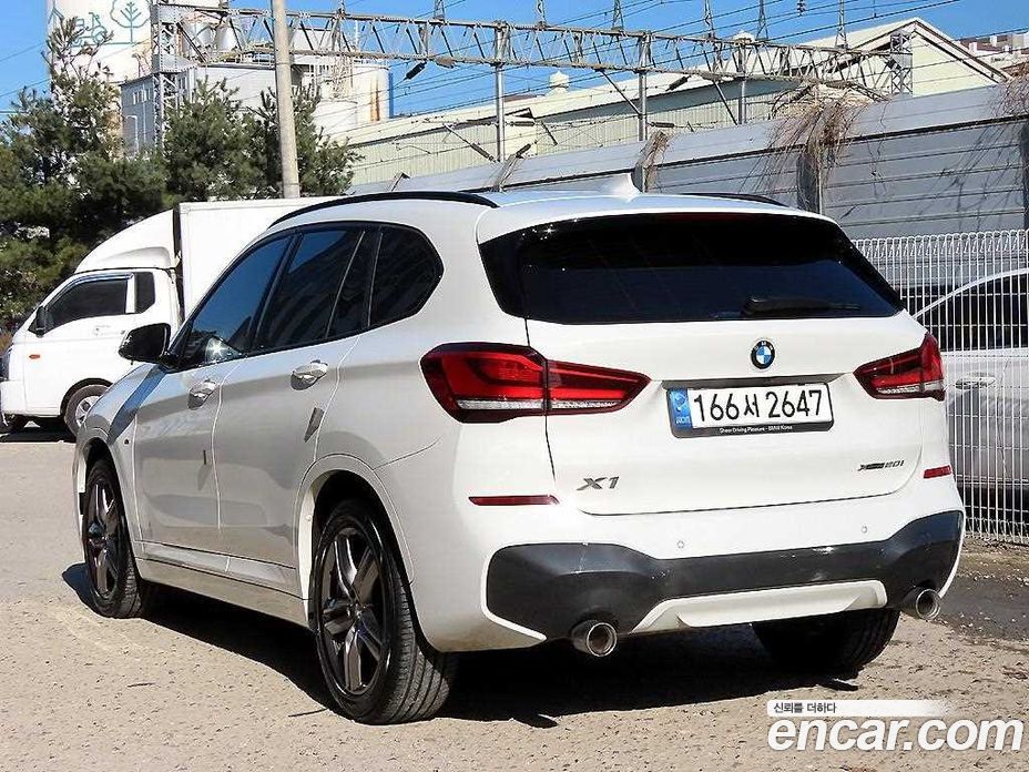 BMW X1 (F48) фото 3