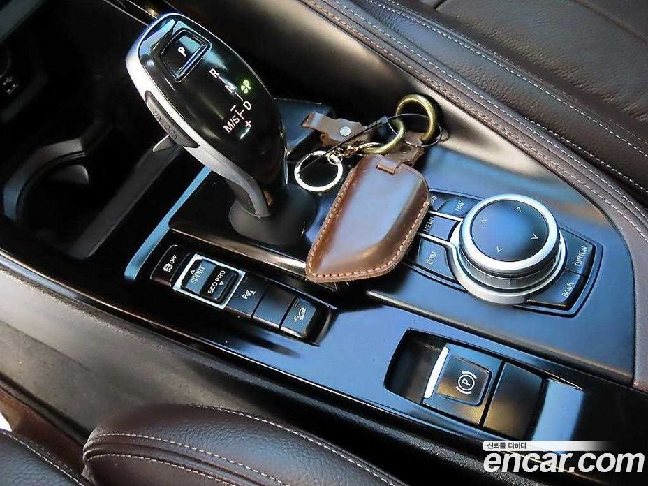 BMW X1 (F48) фото 11