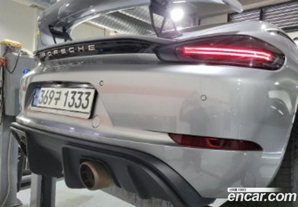 Porsche 718 Cayman фото 2