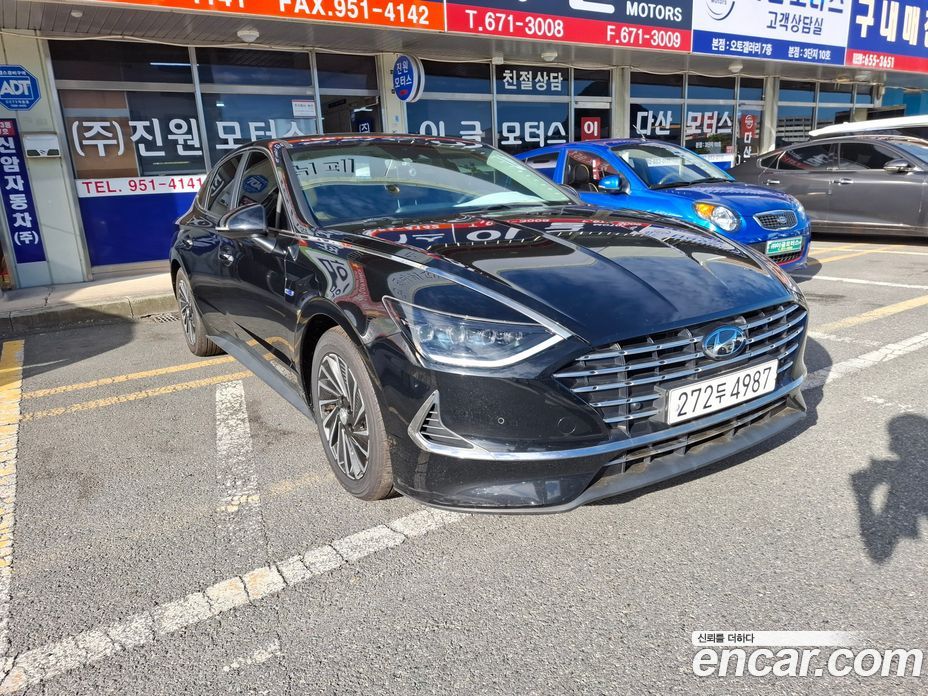 Hyundai Sonata Hybrid (DN8) з Кореї