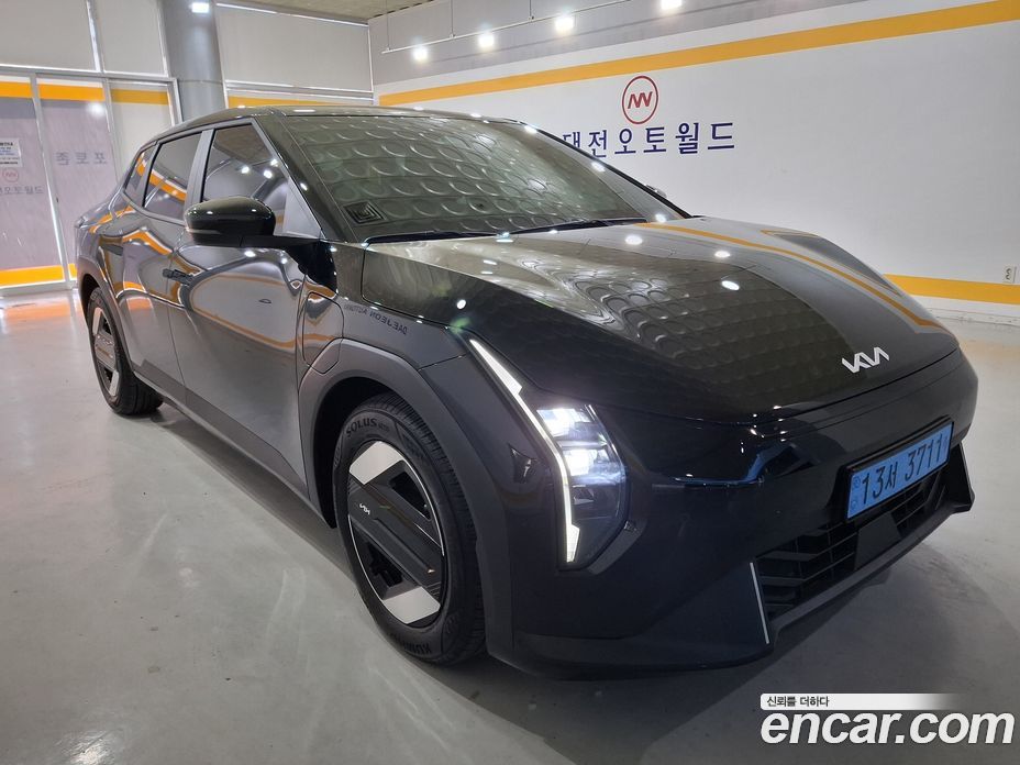 Kia EV4 фото 2