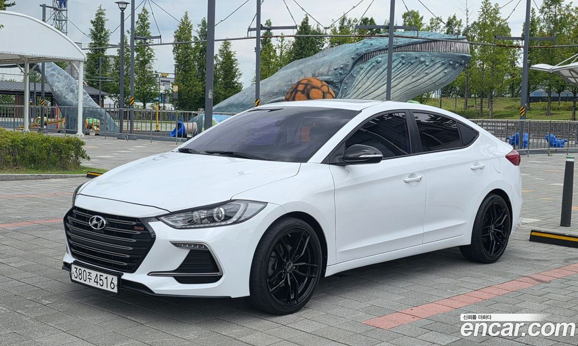 Hyundai Avante (AD) 6th Gen фото 3