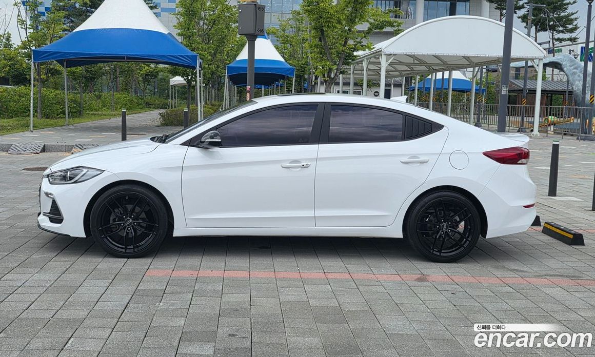 Hyundai Avante (AD) 6th Gen фото 4