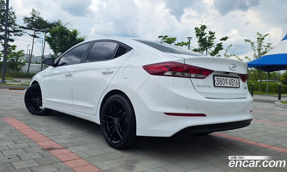 Hyundai Avante (AD) 6th Gen фото 5