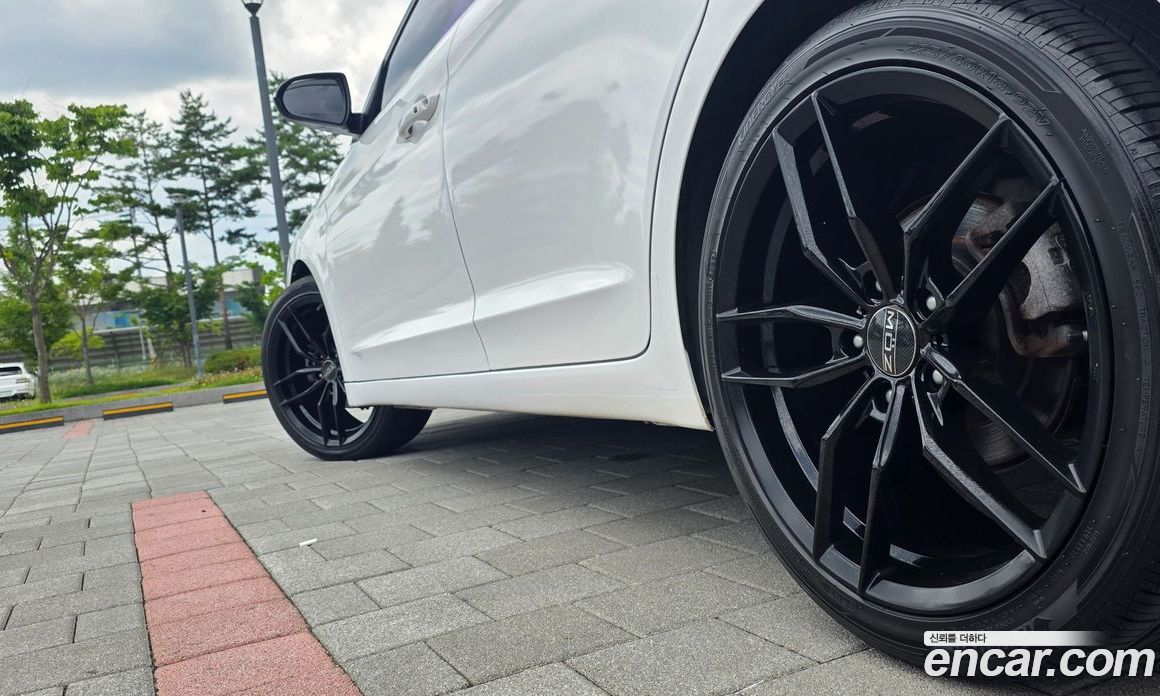 Hyundai Avante (AD) 6th Gen фото 6