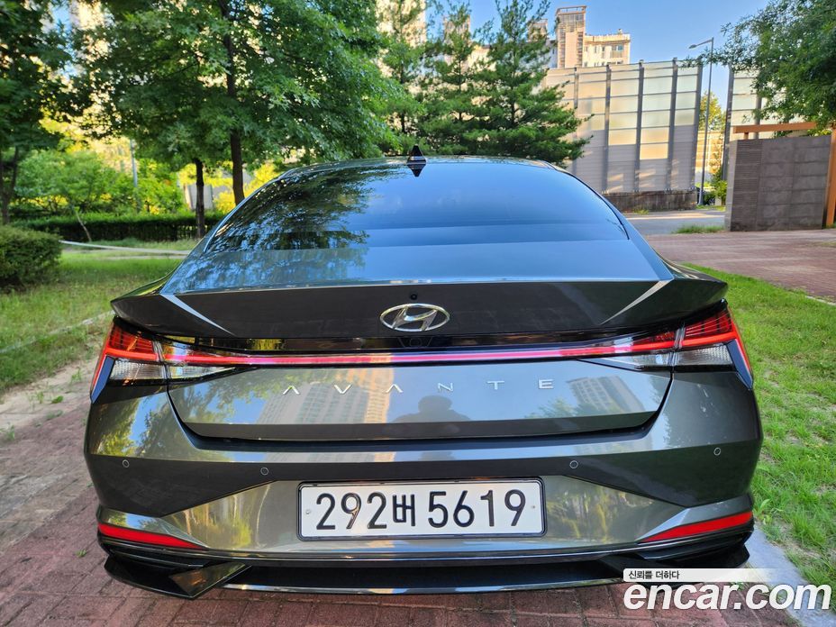 Hyundai Avante (CN7) фото 3