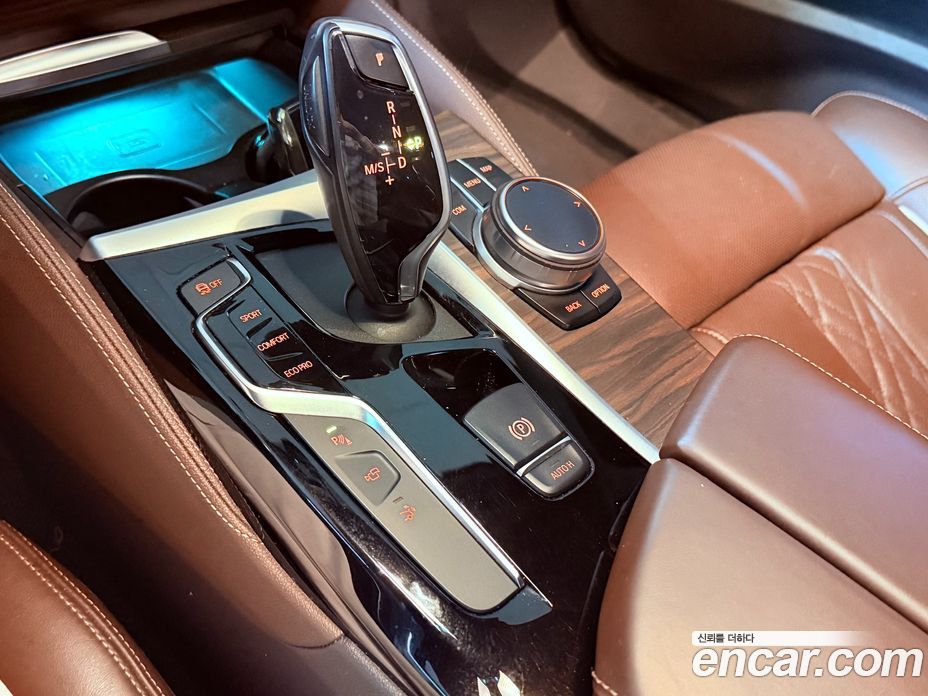 BMW 6-Series GT (G32) фото 9