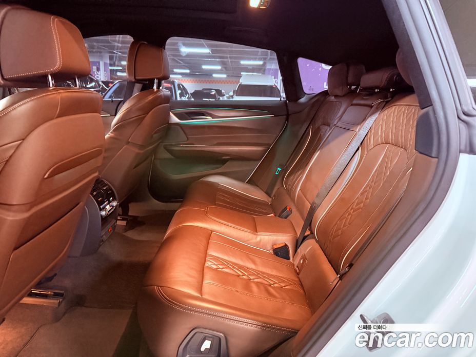 BMW 6-Series GT (G32) фото 11