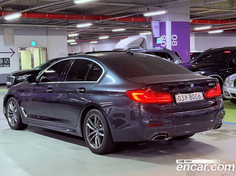 BMW 5-Series (G30) фото 2