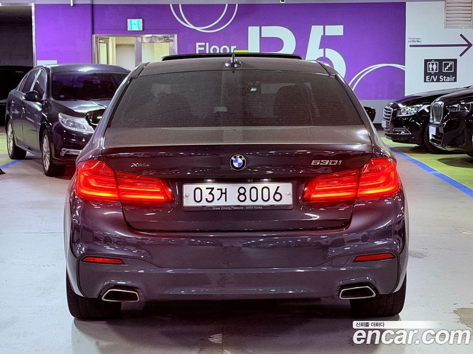 BMW 5-Series (G30) фото 4