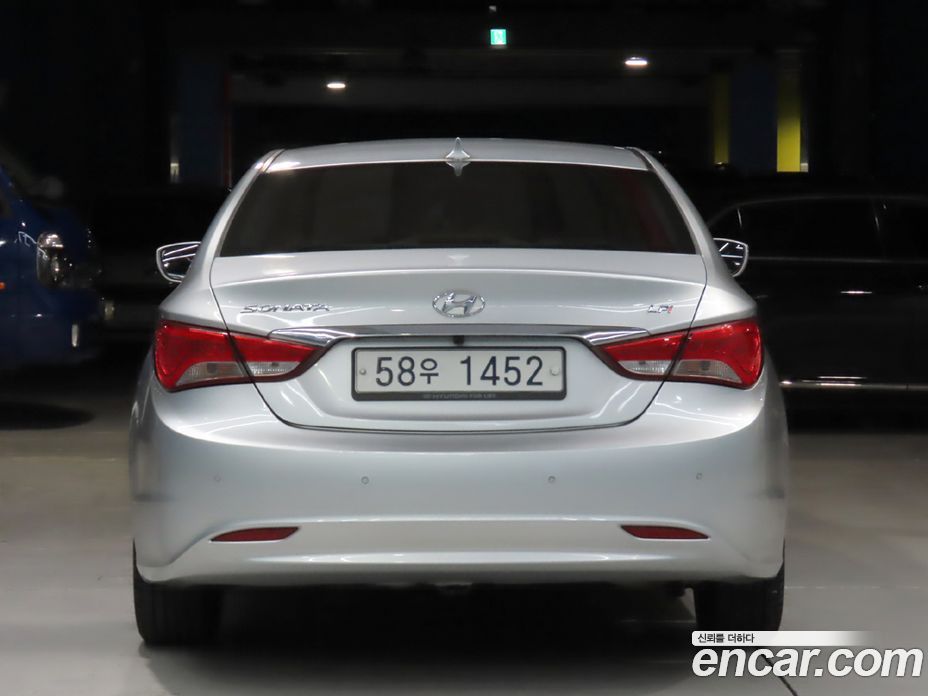 Hyundai Sonata The Brilliant фото 4