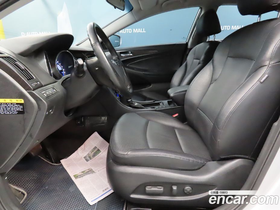 Hyundai Sonata The Brilliant фото 10