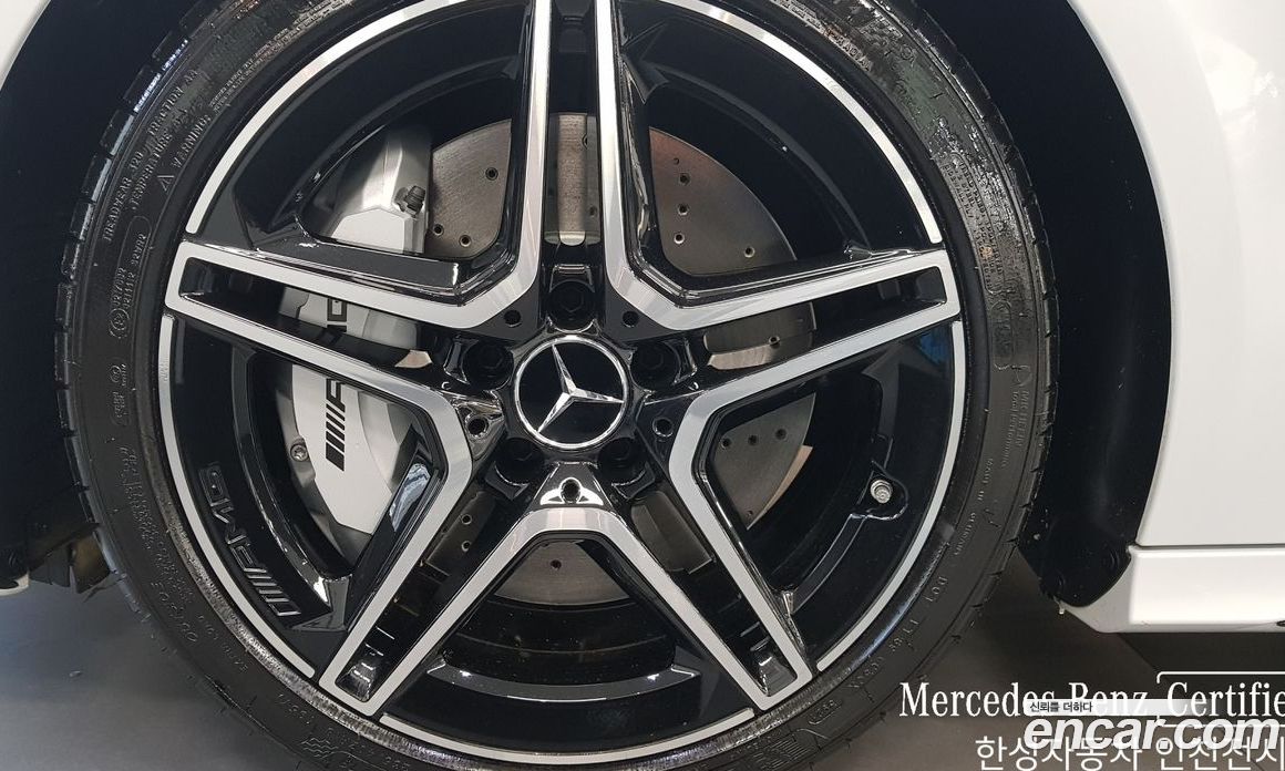 Mercedes-Benz A-Class W177 фото 3