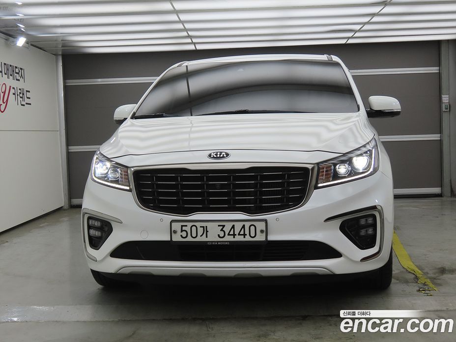 Kia Carnival 3rd Gen Restyling фото 2