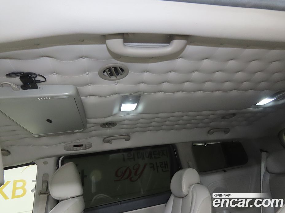 Kia Carnival 3rd Gen Restyling фото 12