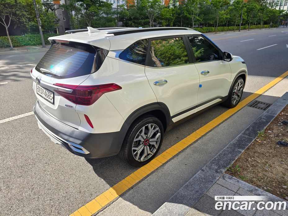 Kia Seltos фото 6