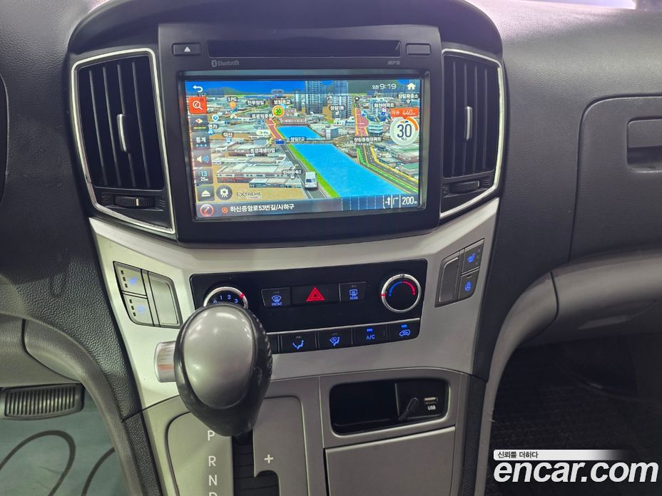 Hyundai Grand Starex фото 13