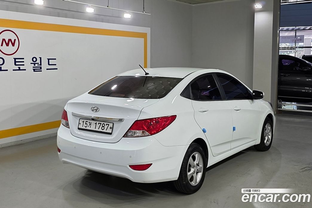 Hyundai Accent (New Type) фото 2