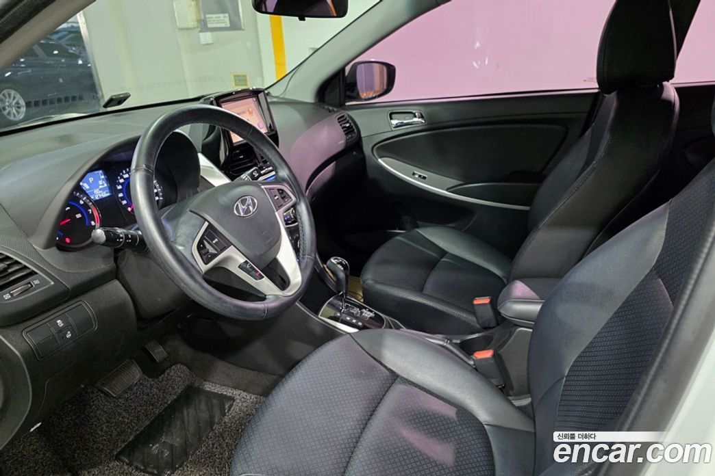 Hyundai Accent (New Type) фото 10