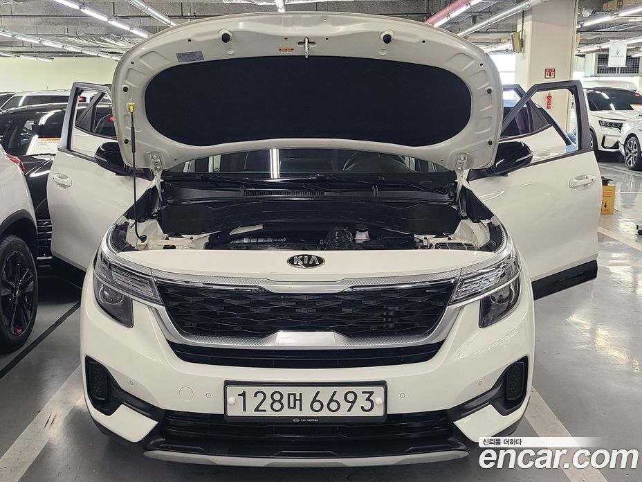 Kia Seltos фото 2