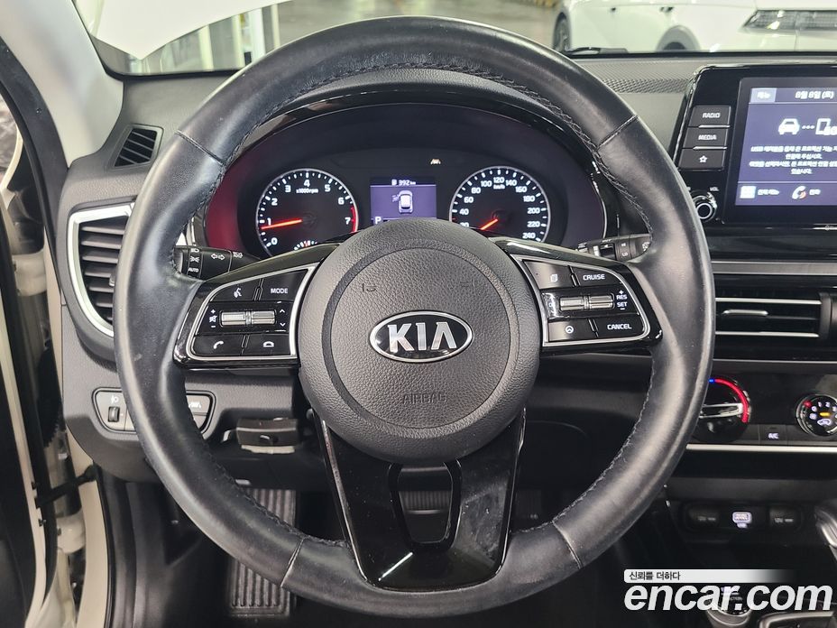Kia Seltos фото 6
