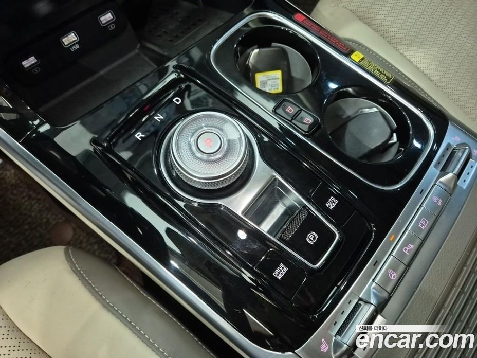 Kia Carnival 4th Gen фото 7