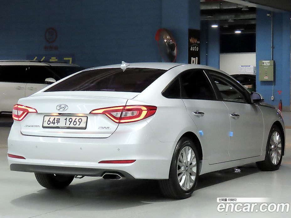 Hyundai Sonata (LF) фото 2
