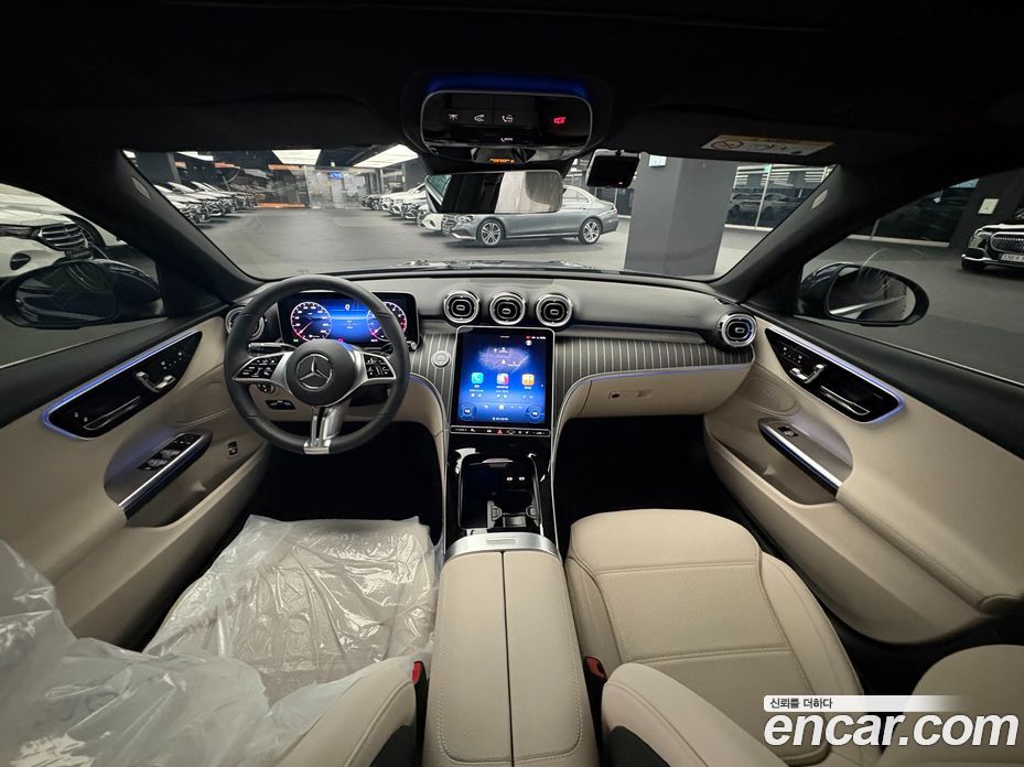 Mercedes-Benz C-Class W206 фото 9