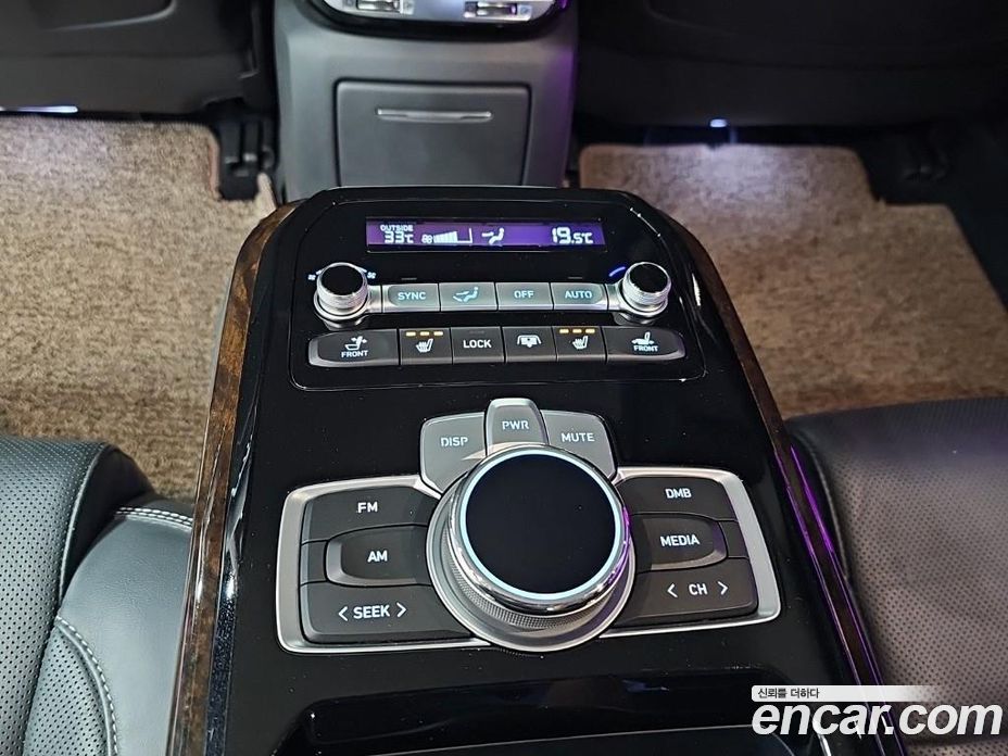 Genesis G90 фото 10