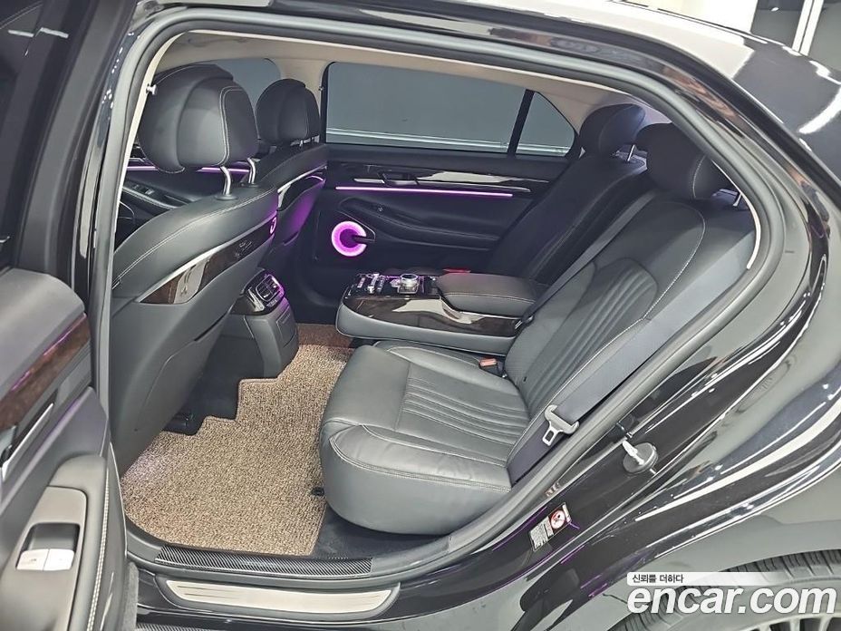 Genesis G90 фото 18