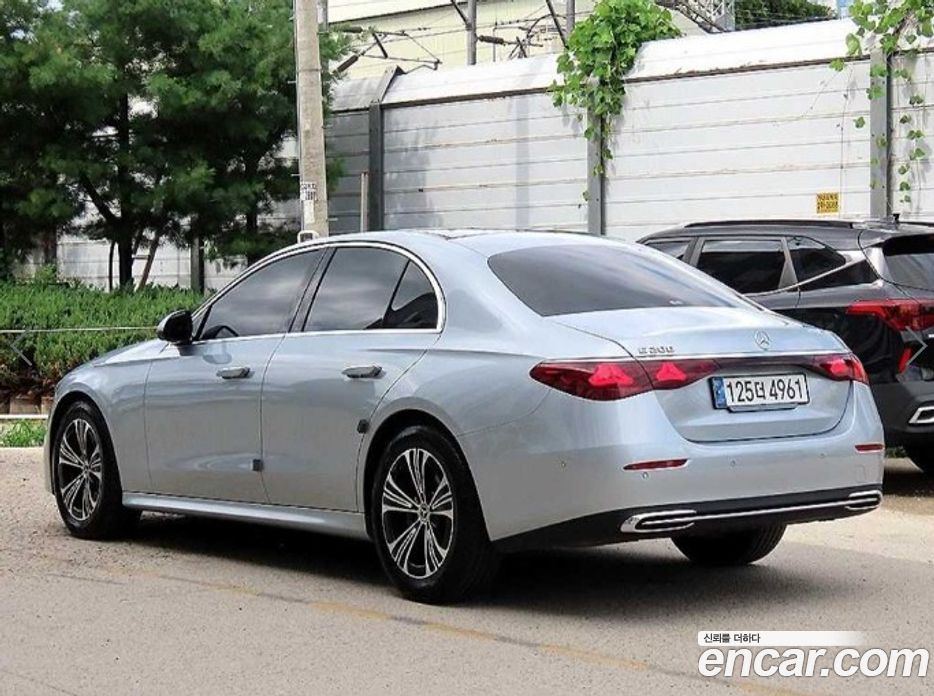 Mercedes-Benz E-Class W214 фото 3