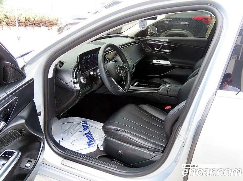Mercedes-Benz E-Class W214 фото 5