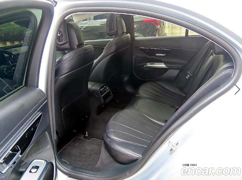 Mercedes-Benz E-Class W214 фото 6