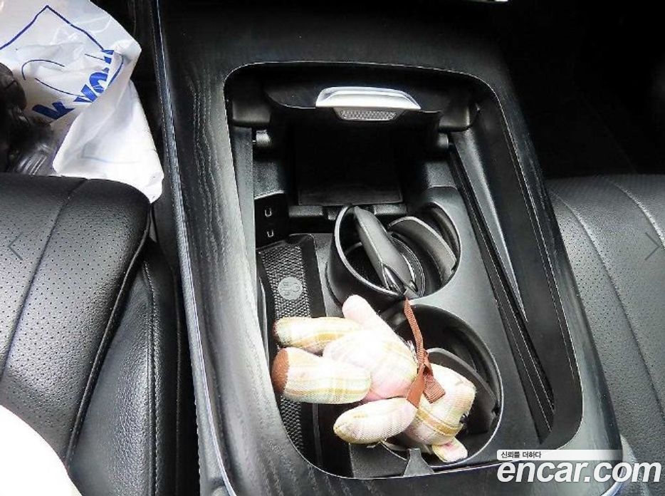 Mercedes-Benz E-Class W214 фото 12
