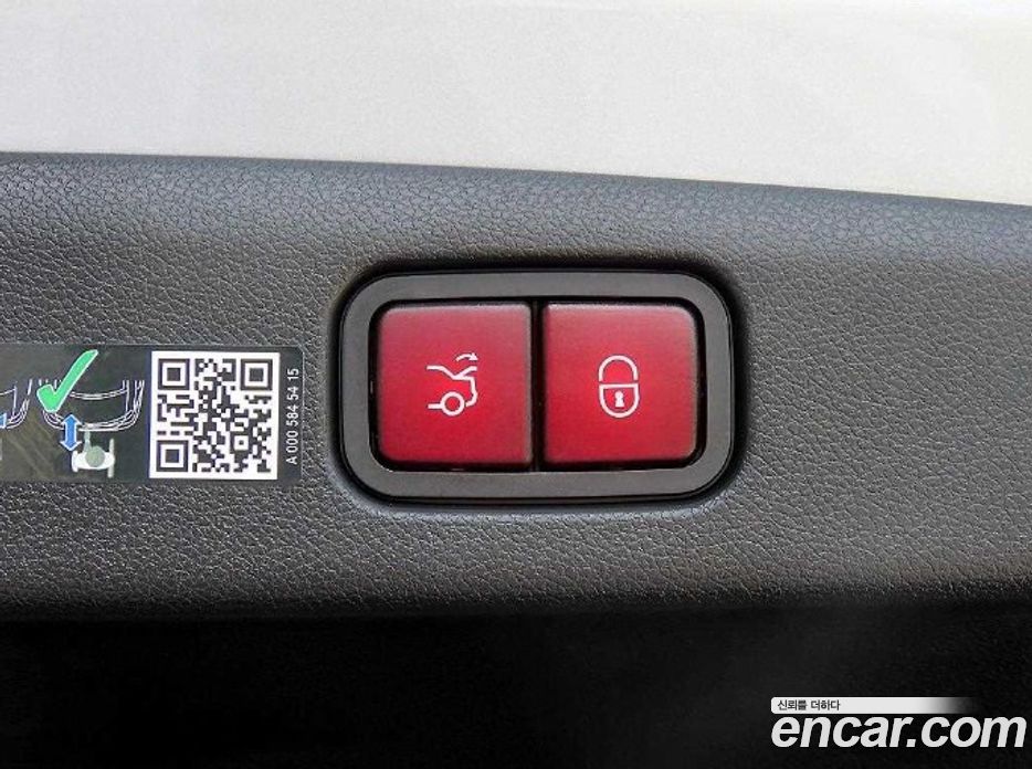 Mercedes-Benz E-Class W214 фото 16