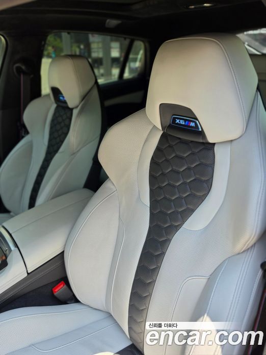 BMW X6M (G06) фото 8