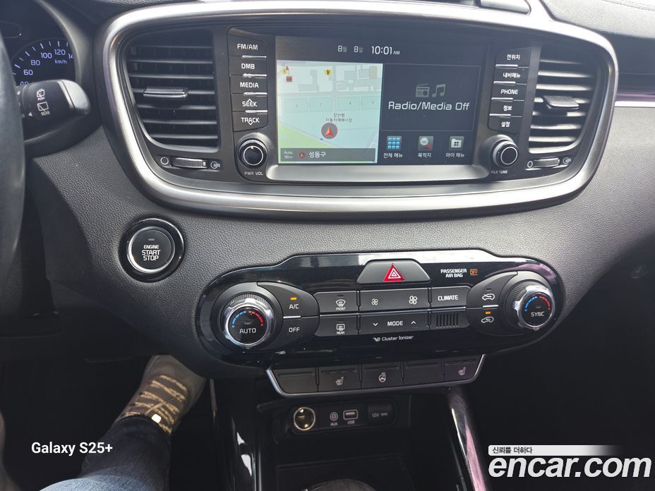 Kia Sorento 3rd Gen фото 15